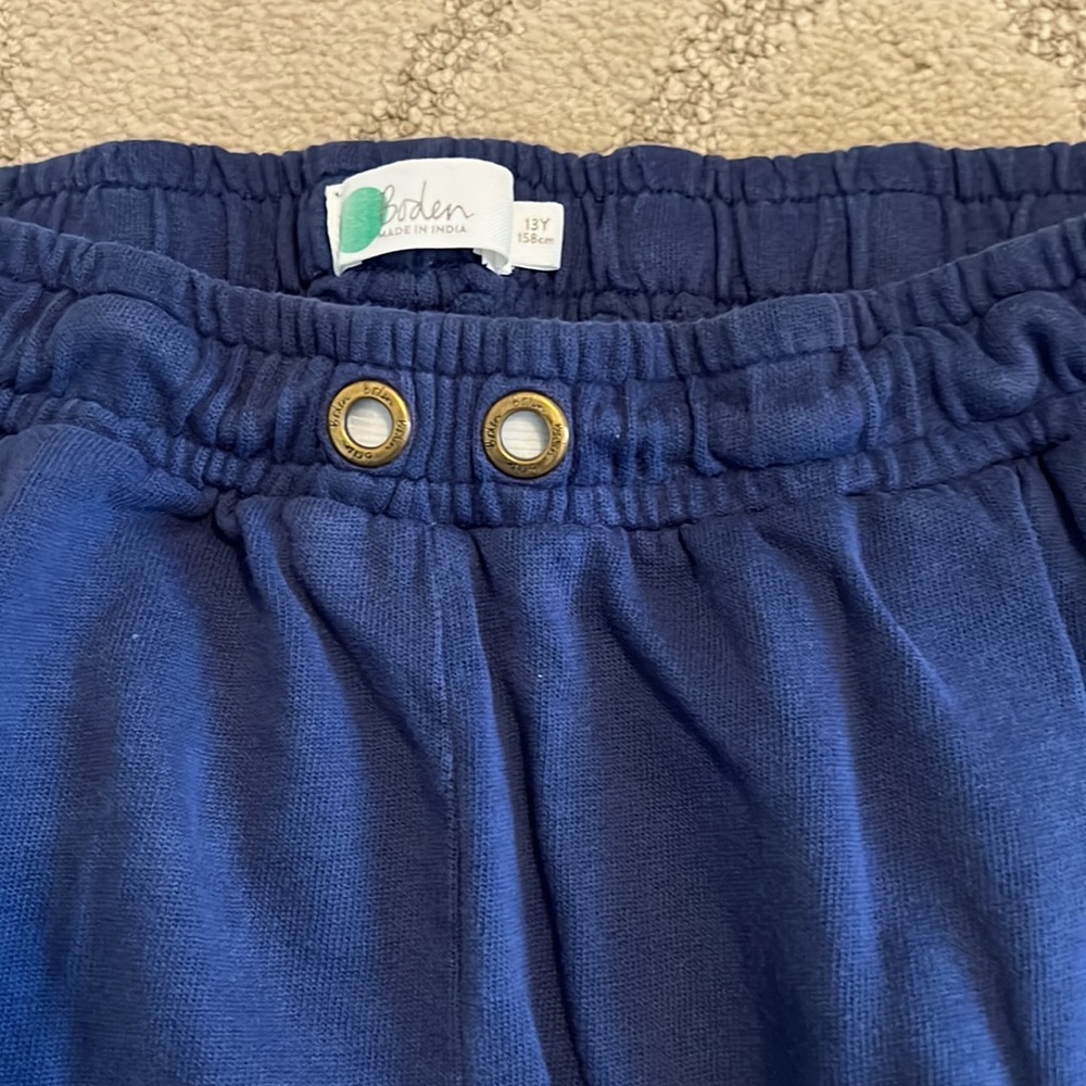 Pants - Picture 4 of 8